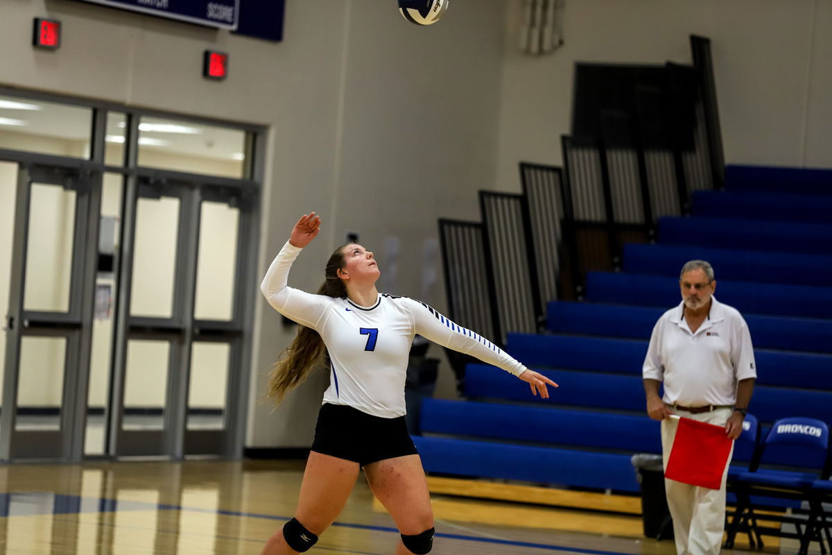 Centennial VB vs Sandy Creek (29).jpg